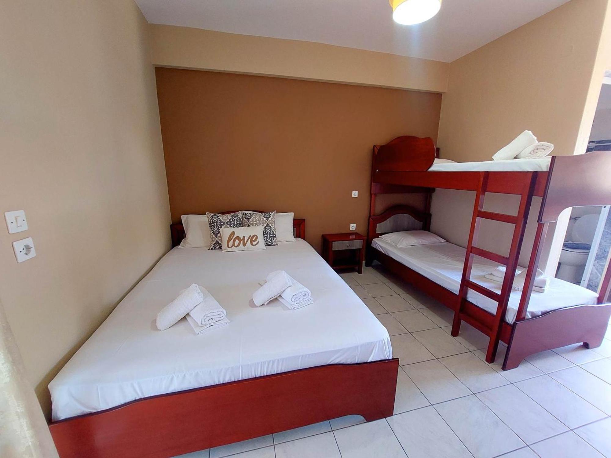 House Michalis Aparthotel Sarti Exterior foto